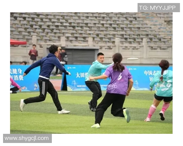 重庆飞盘队战术配合深度解析与其他队伍的对比分析